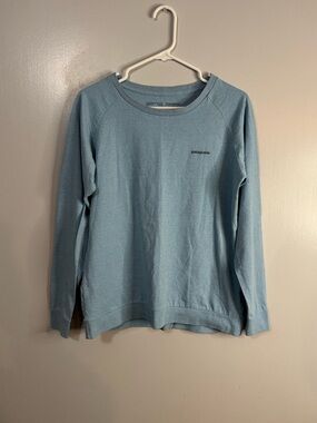 Patagonia Light Blue Long Sleeve Tee Size Small